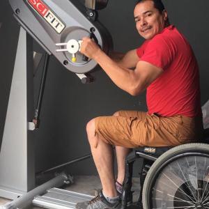 raymundo haciendo ejercicio
